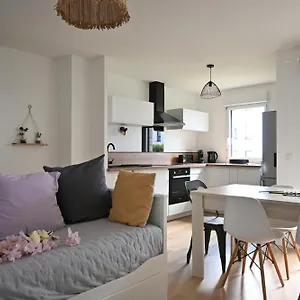 Spacieux Et Moderne A 10 Minutes Du Port De , Vannes France