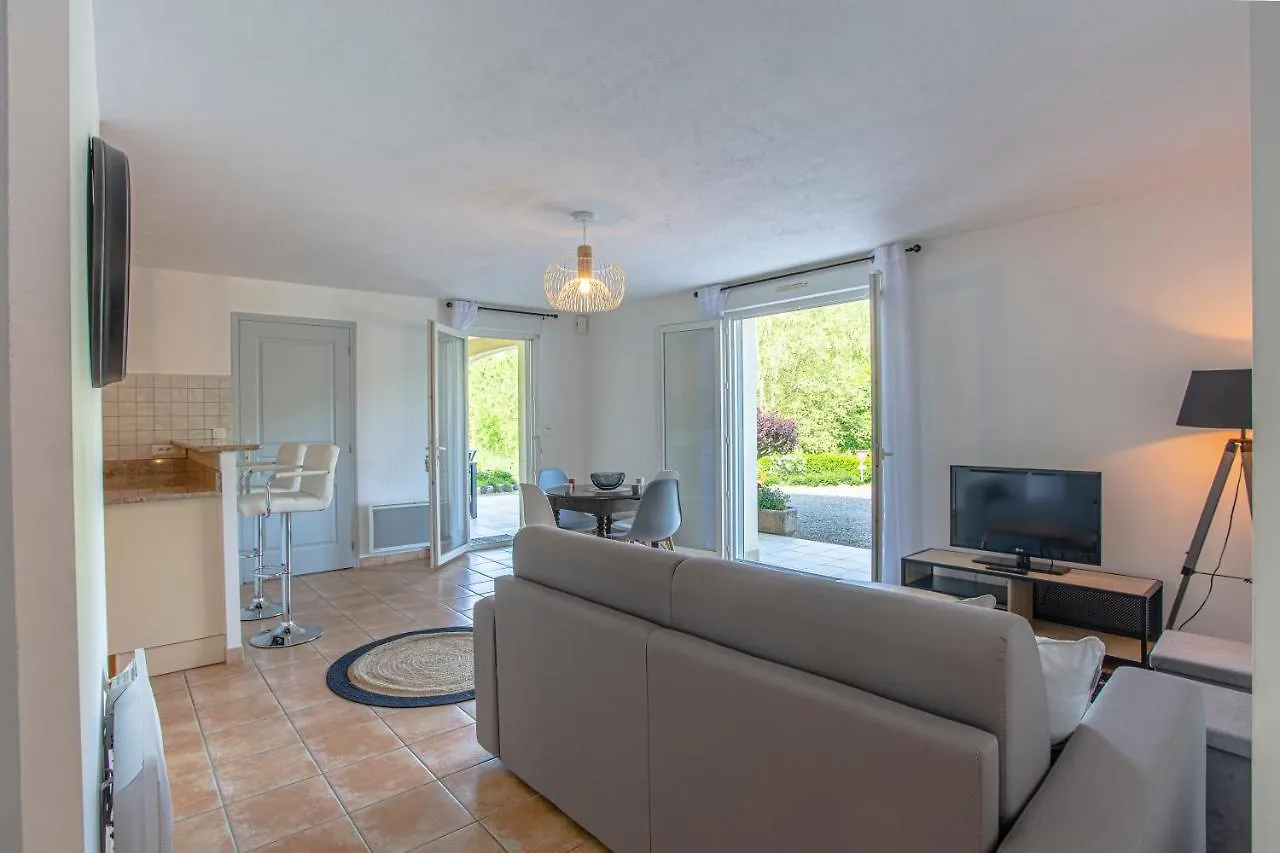 Superbe Appartement Avec Terrasse Et Vue Degagee Monteils  Lejlighed Monteils (Aveyron)